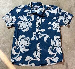 Patagonia Pataloha Organic Cotton Floral Short Sleeve Shirt XL